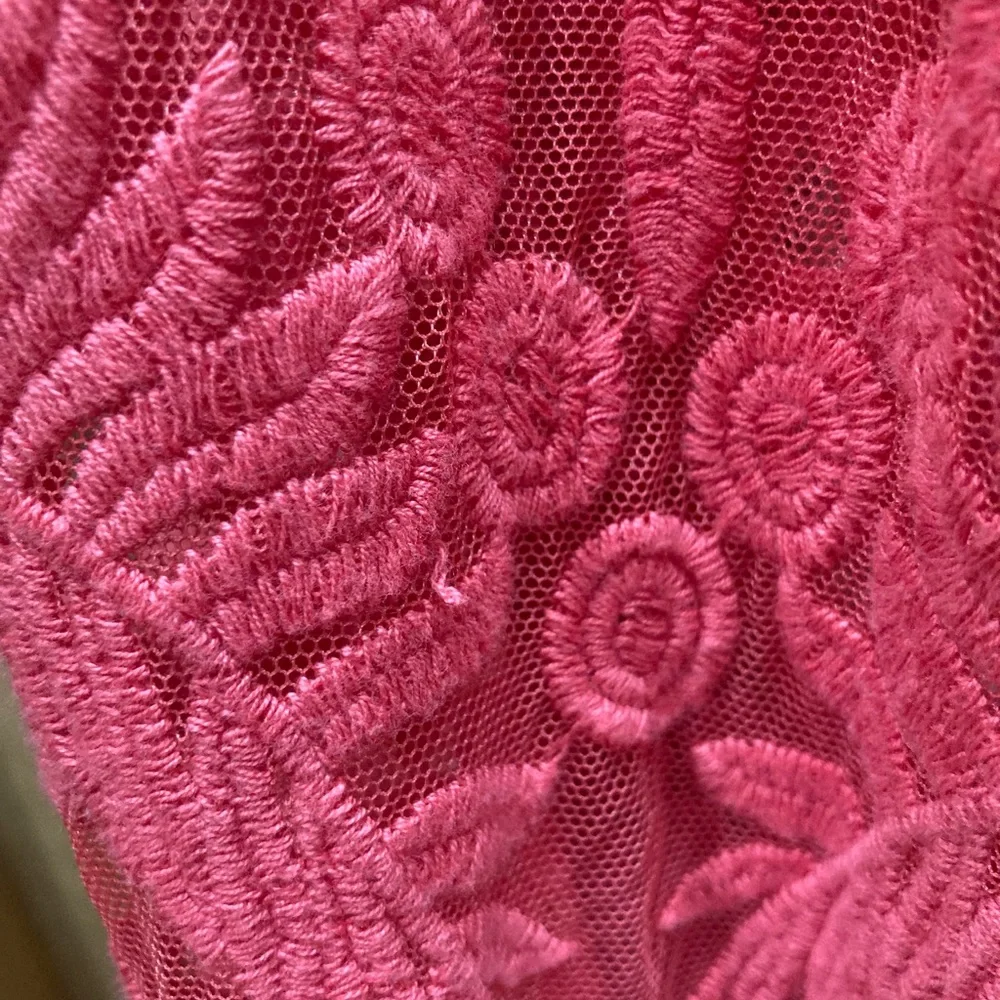 COPY - Sundance Coral Lace Embroidered Mesh Floral Tunic, Size Medium& XS - Picture 9 of 11